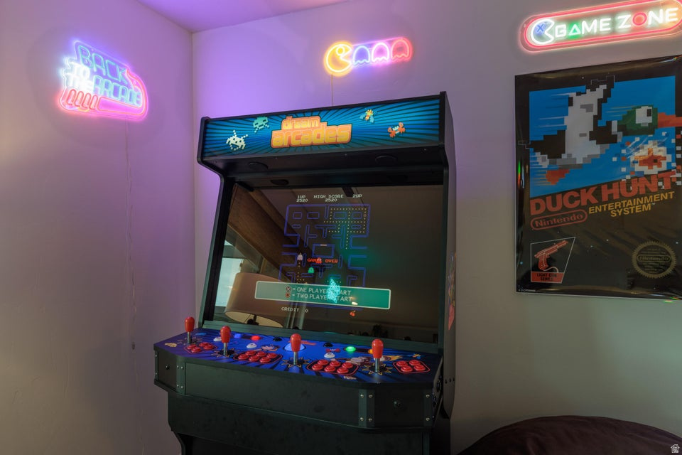 ESCAPES AT THE LEDGES PH 3 - Residential