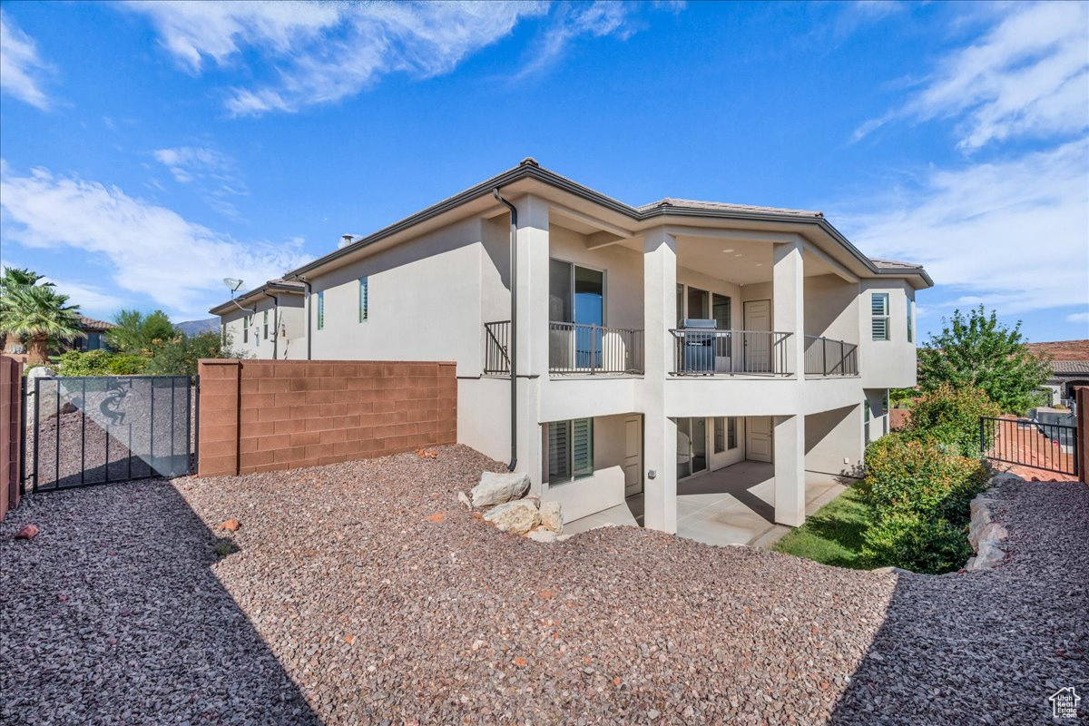 ESCALERA - Residential