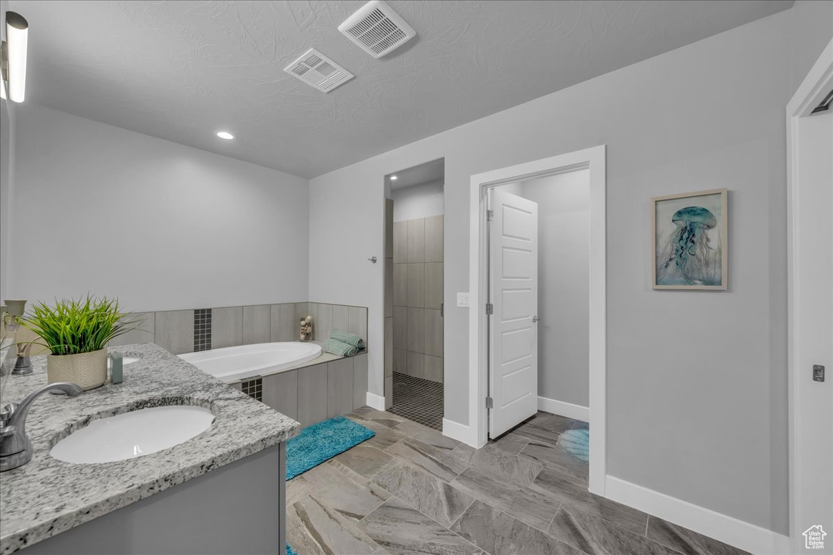 ESCALERA - Residential