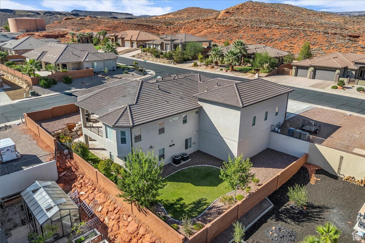 ESCALERA - Residential