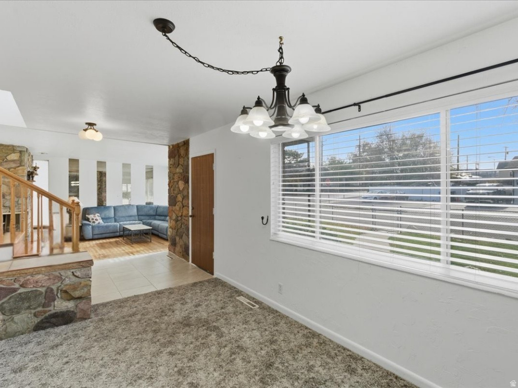 OQUIRRH HILLS - Residential