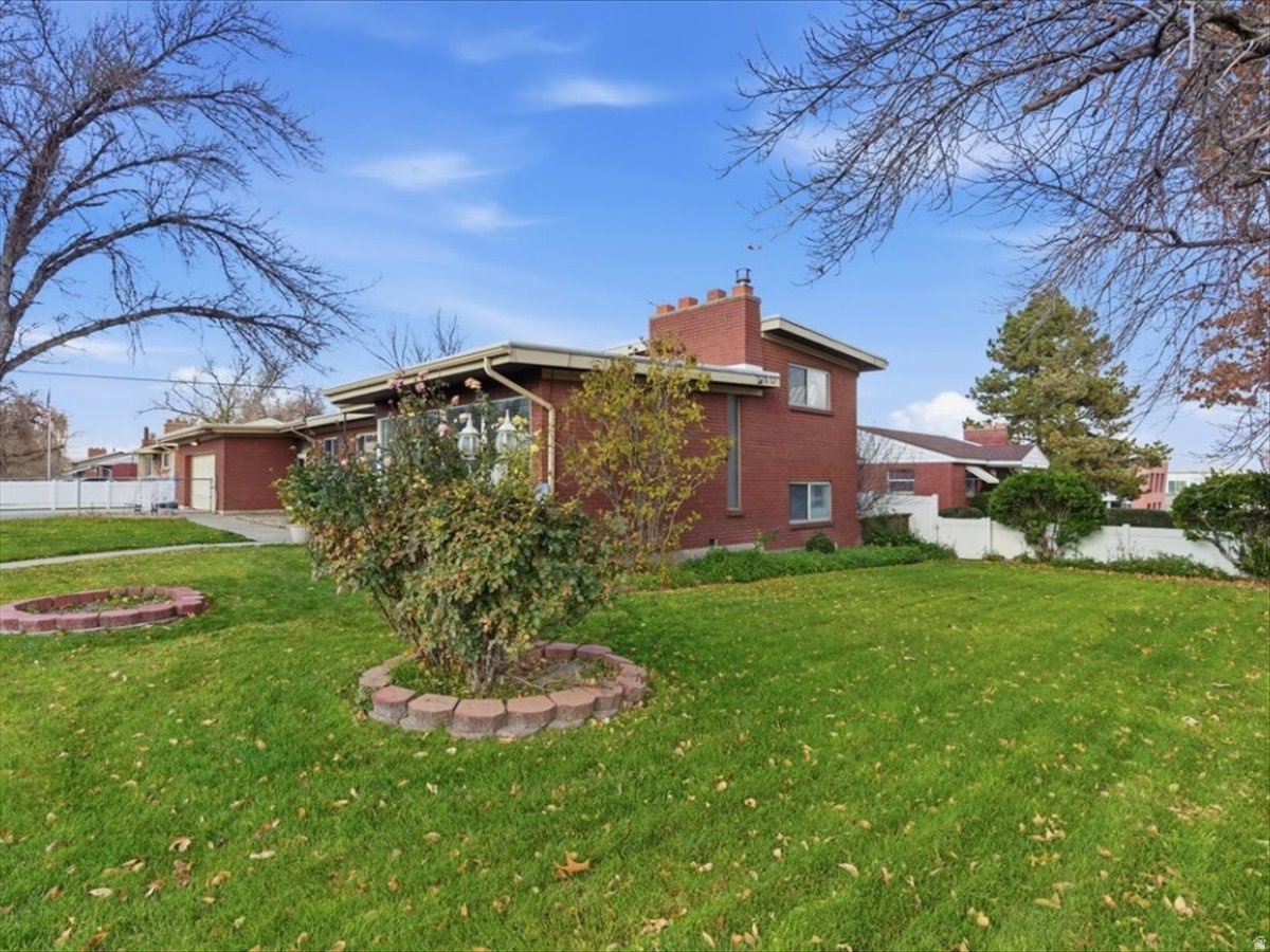 OQUIRRH HILLS - Residential