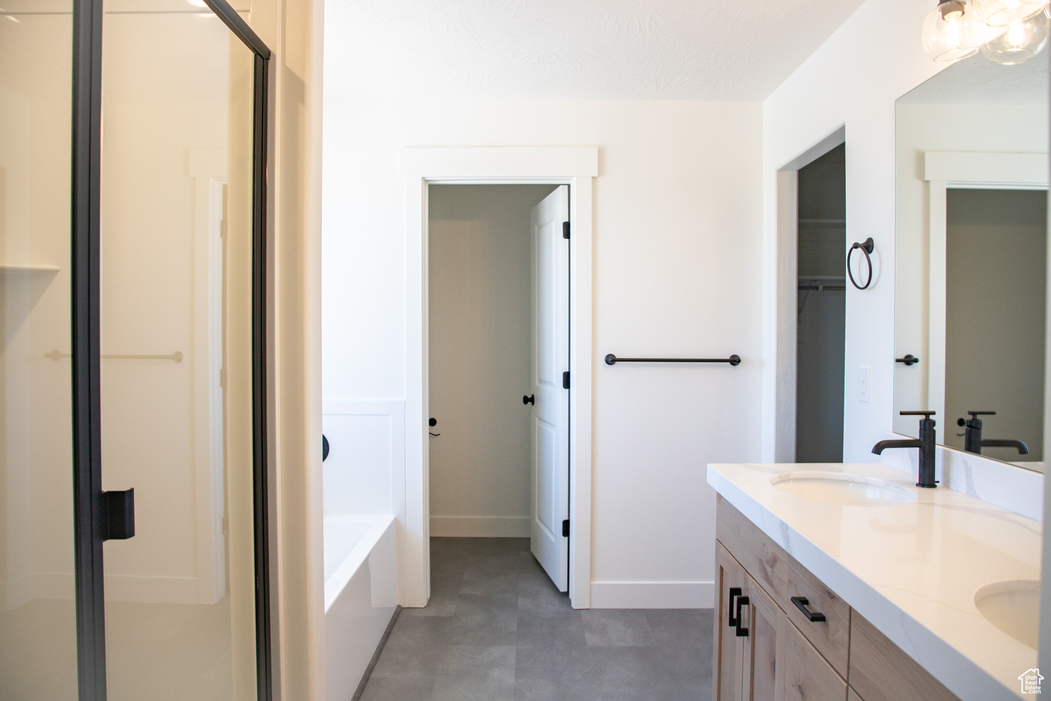 SALEM FIELDS - Residential