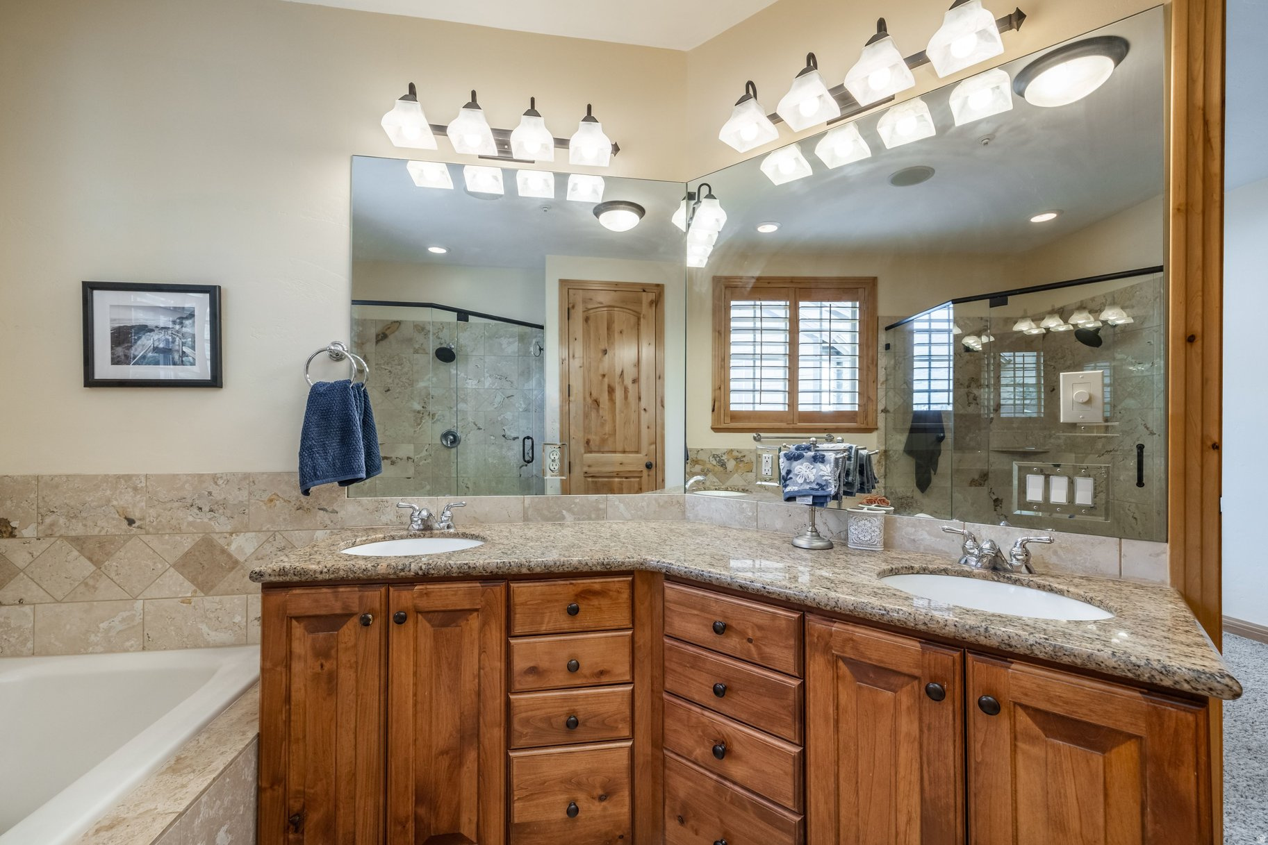 CANYON LINKS - Residential