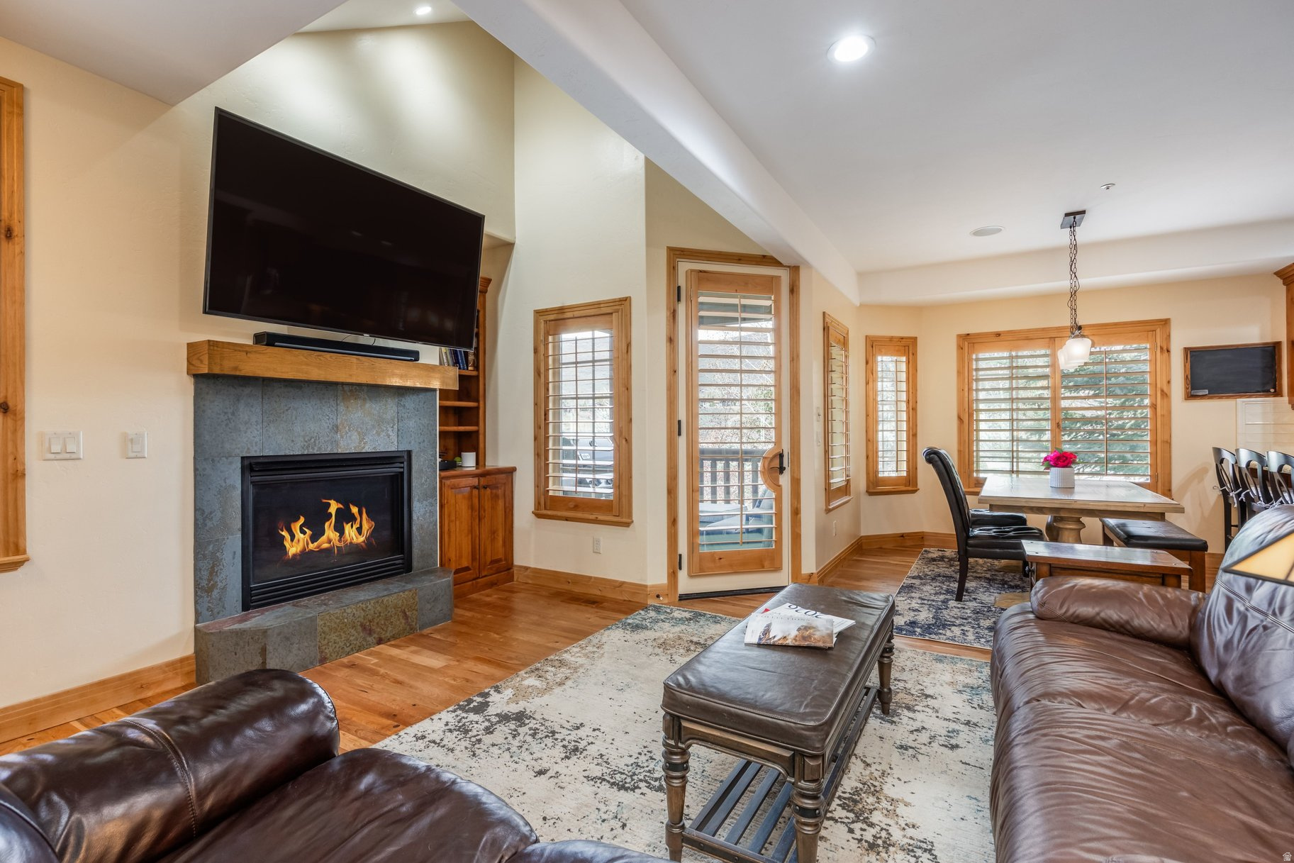 CANYON LINKS - Residential