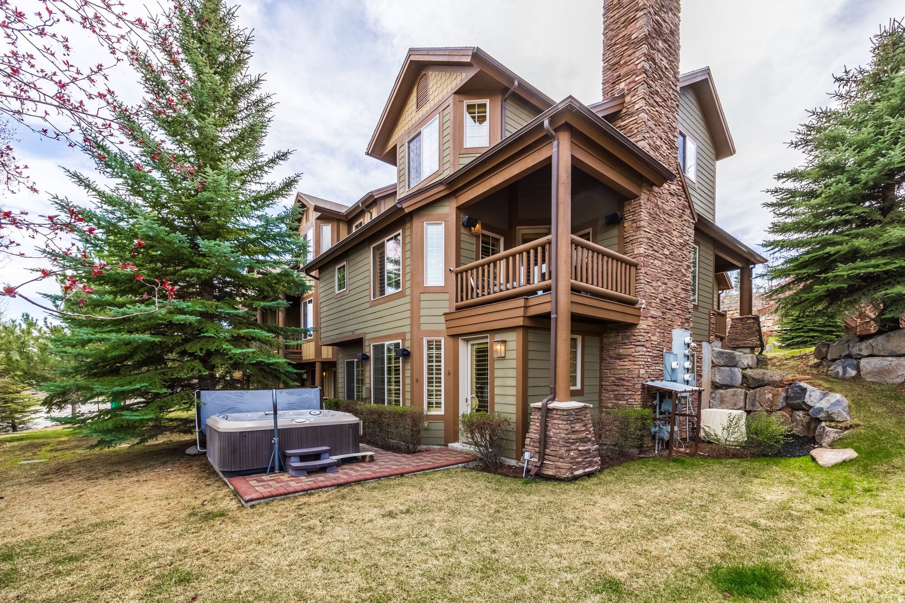 CANYON LINKS - Residential