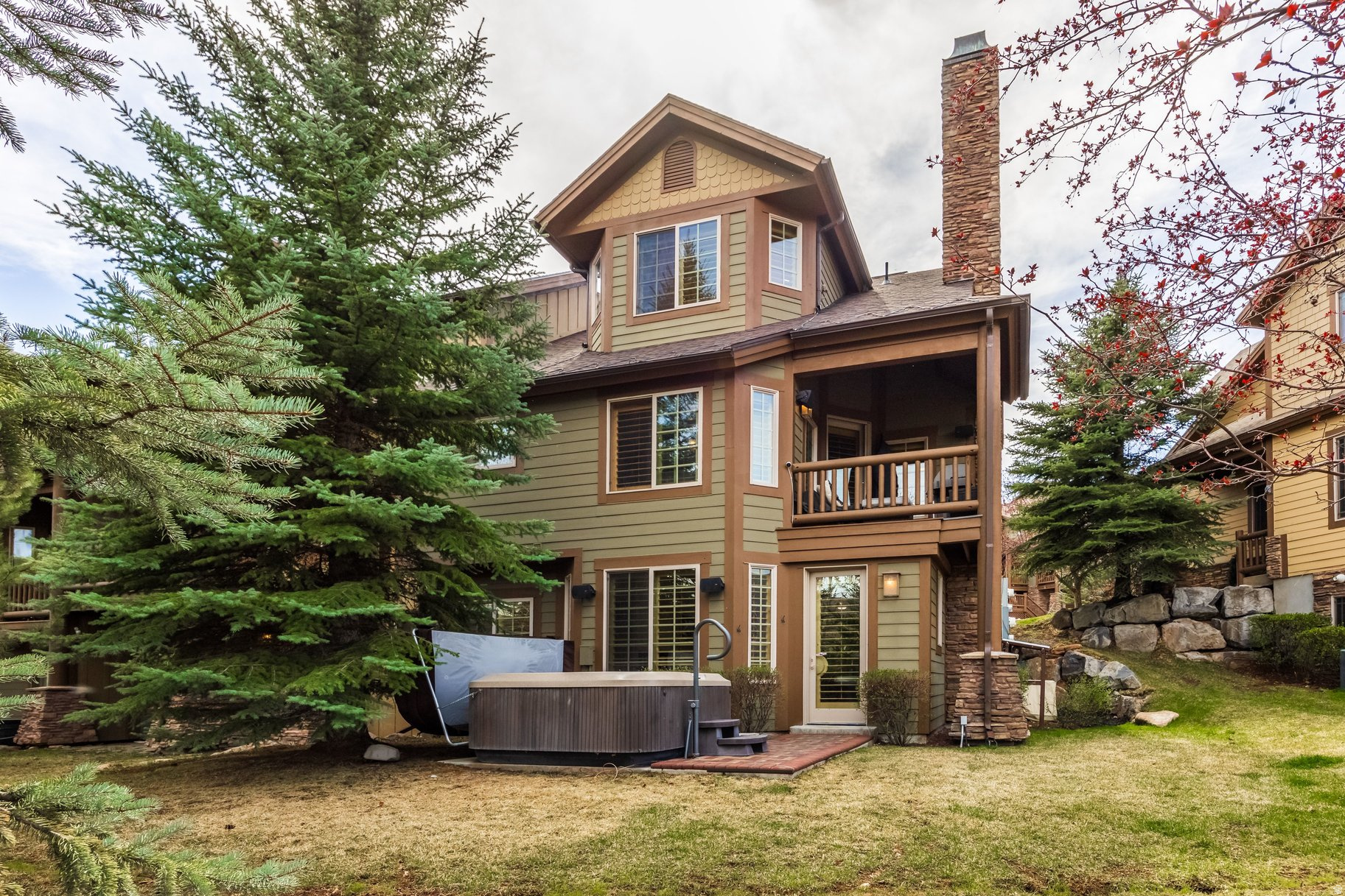 CANYON LINKS - Residential