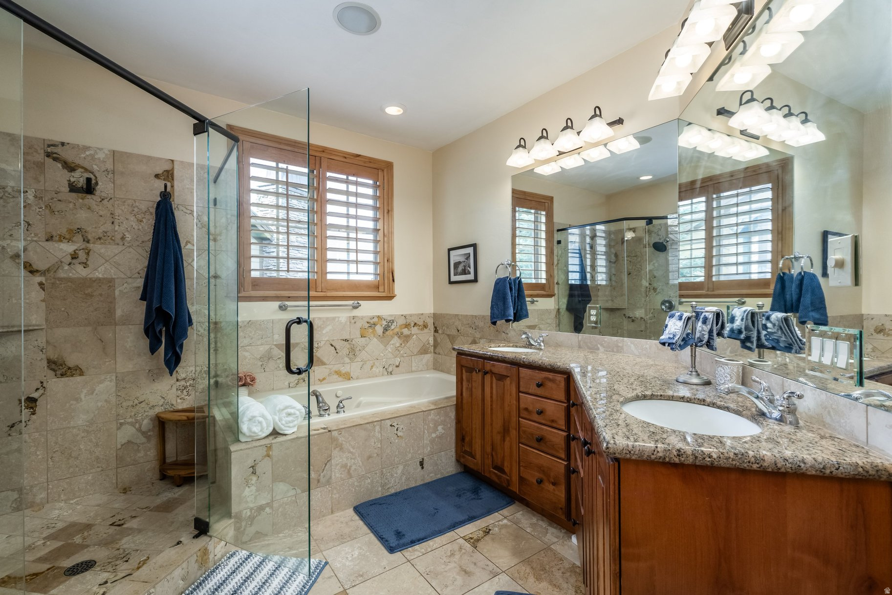 CANYON LINKS - Residential