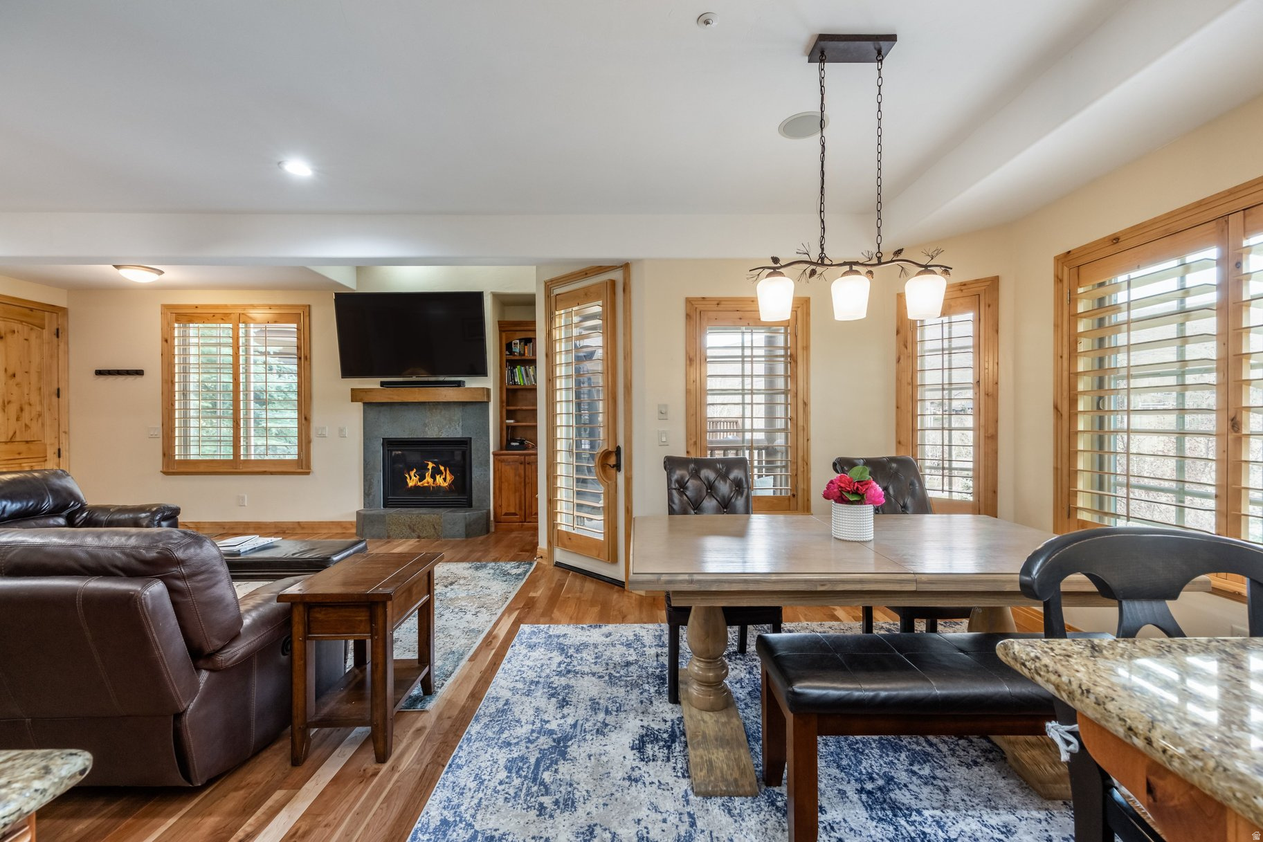 CANYON LINKS - Residential