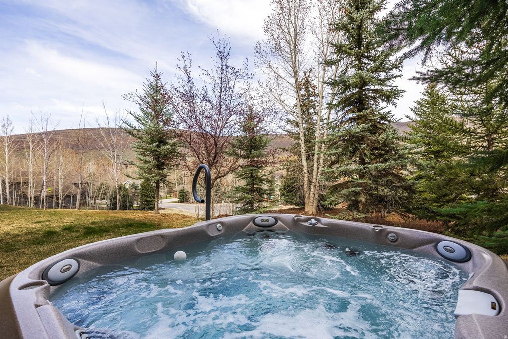 Photo of 3002 W CANYON LINK DR, Park City, UT 84098 (MLS # 2149424)