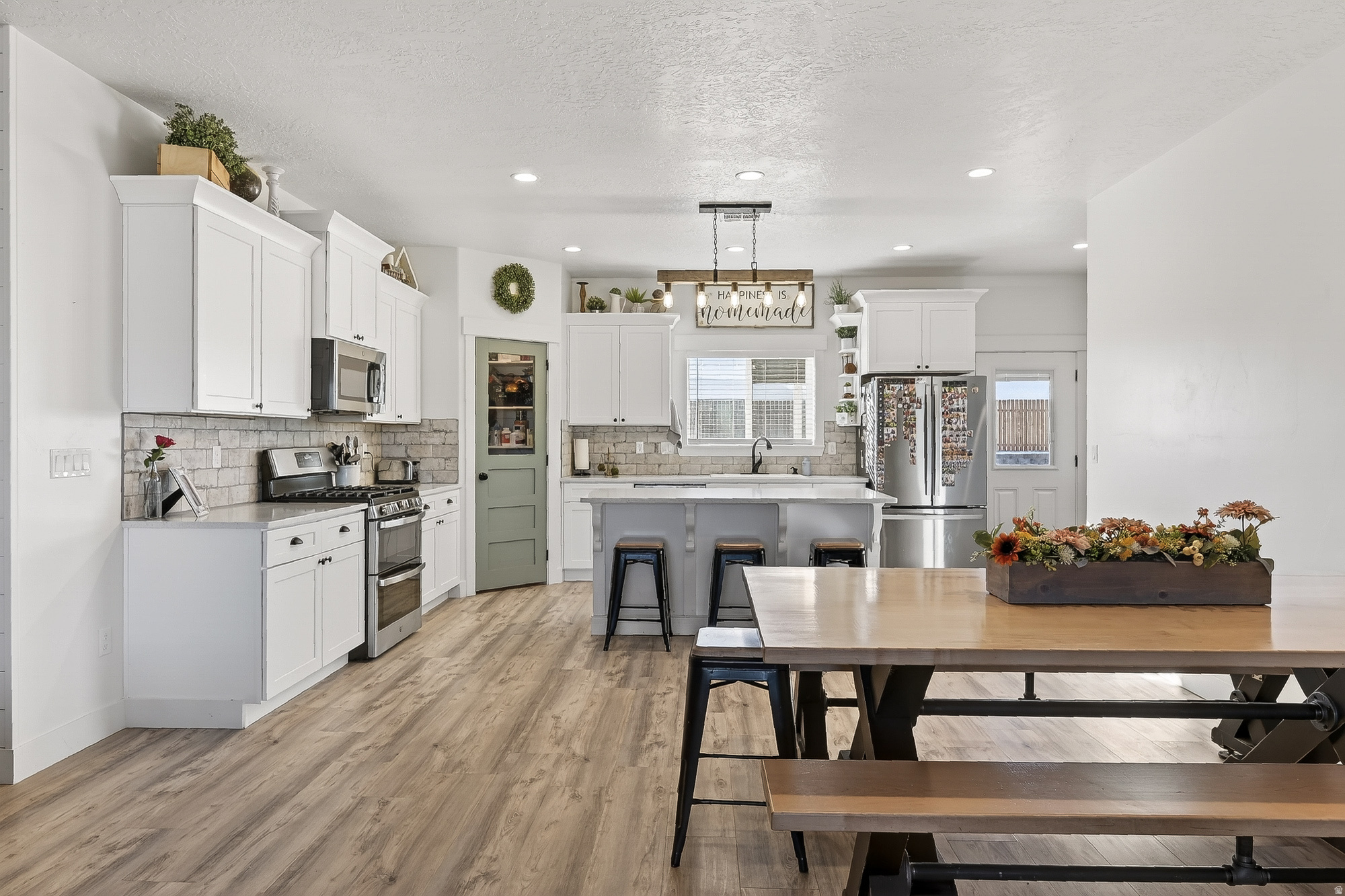 GARDEN PARK ESTATES - Residential