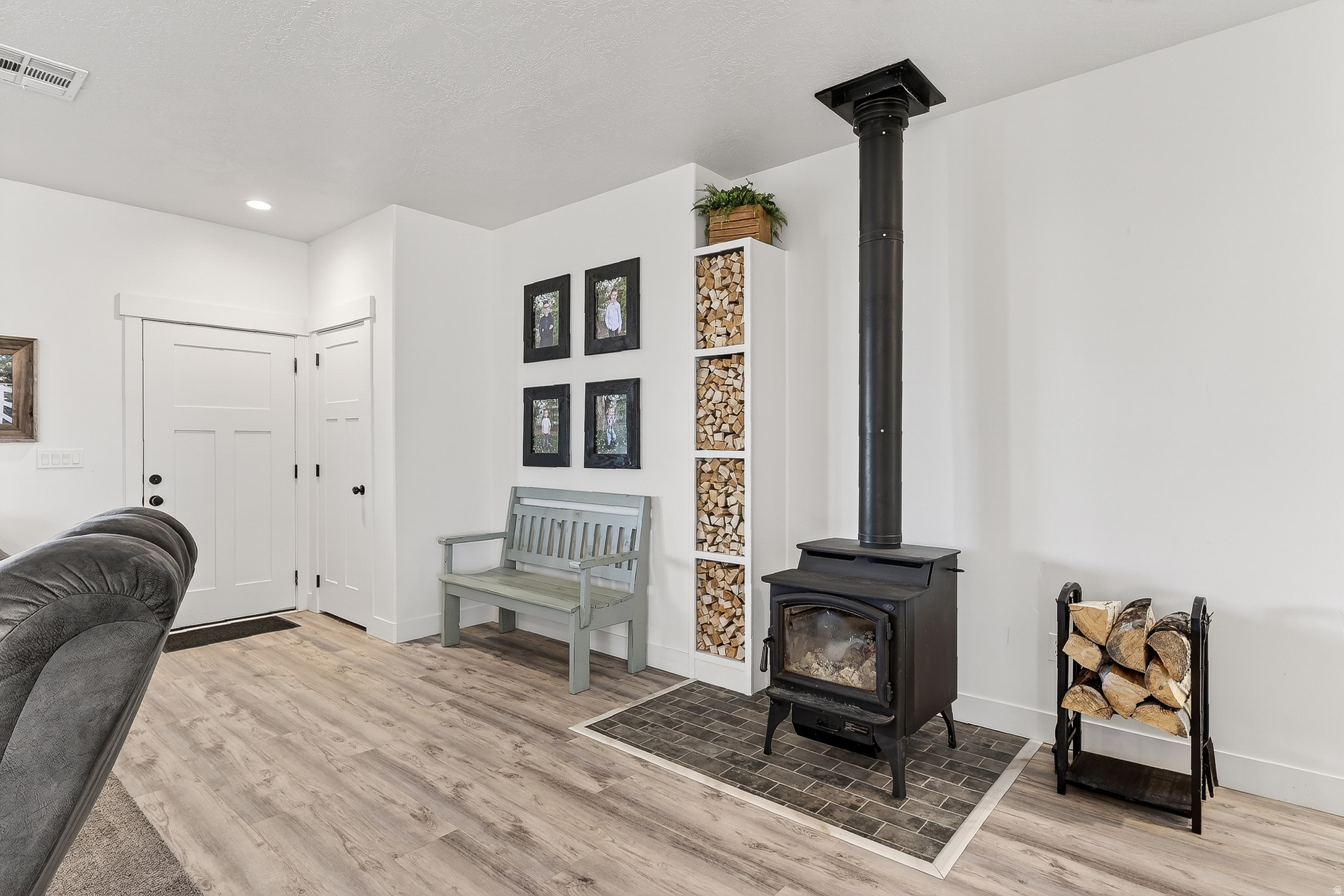 GARDEN PARK ESTATES - Residential