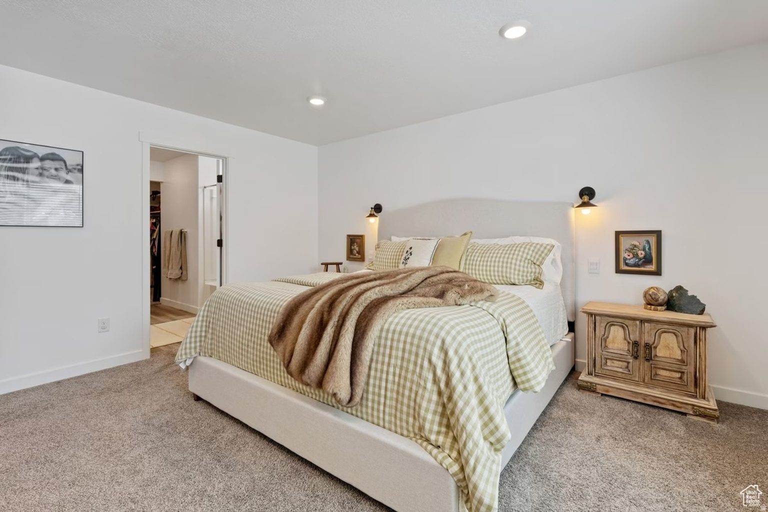 FOOTHILL VILLAGE - Residential