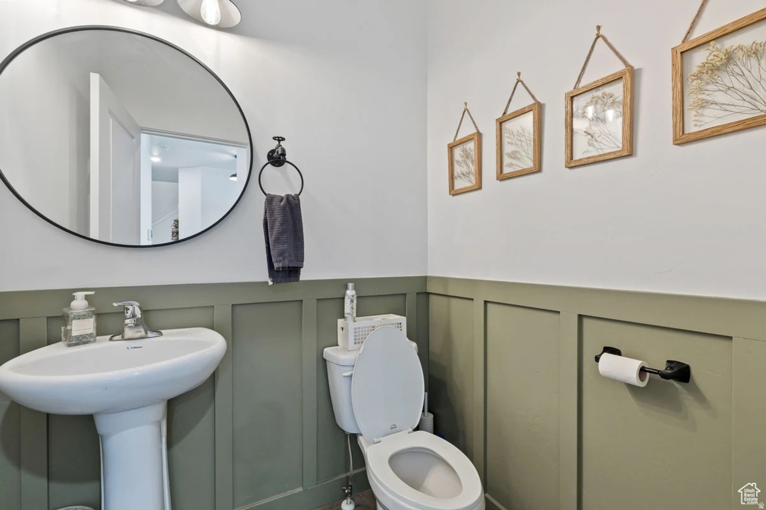 FOOTHILL VILLAGE - Residential