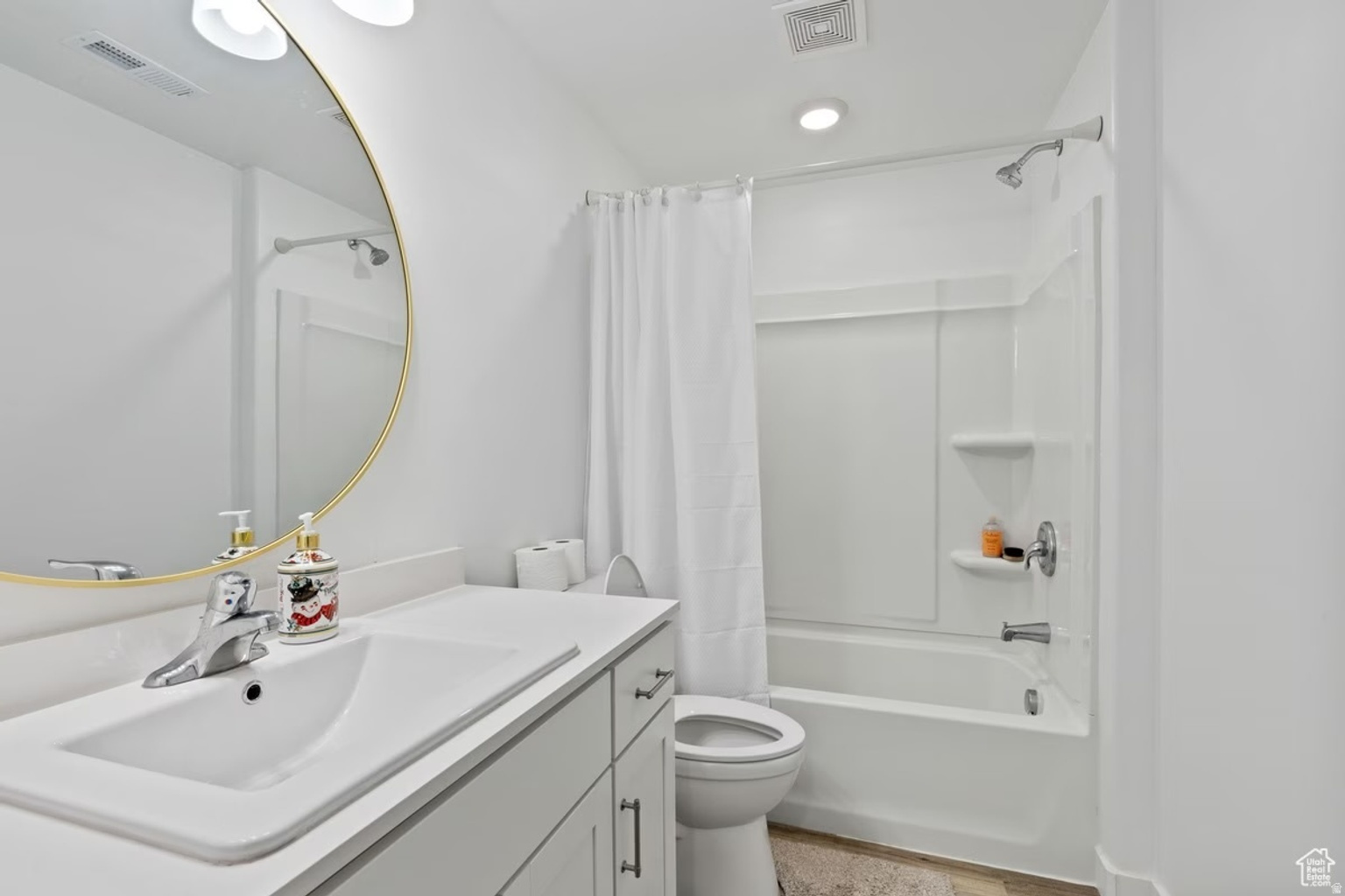 FOOTHILL VILLAGE - Residential