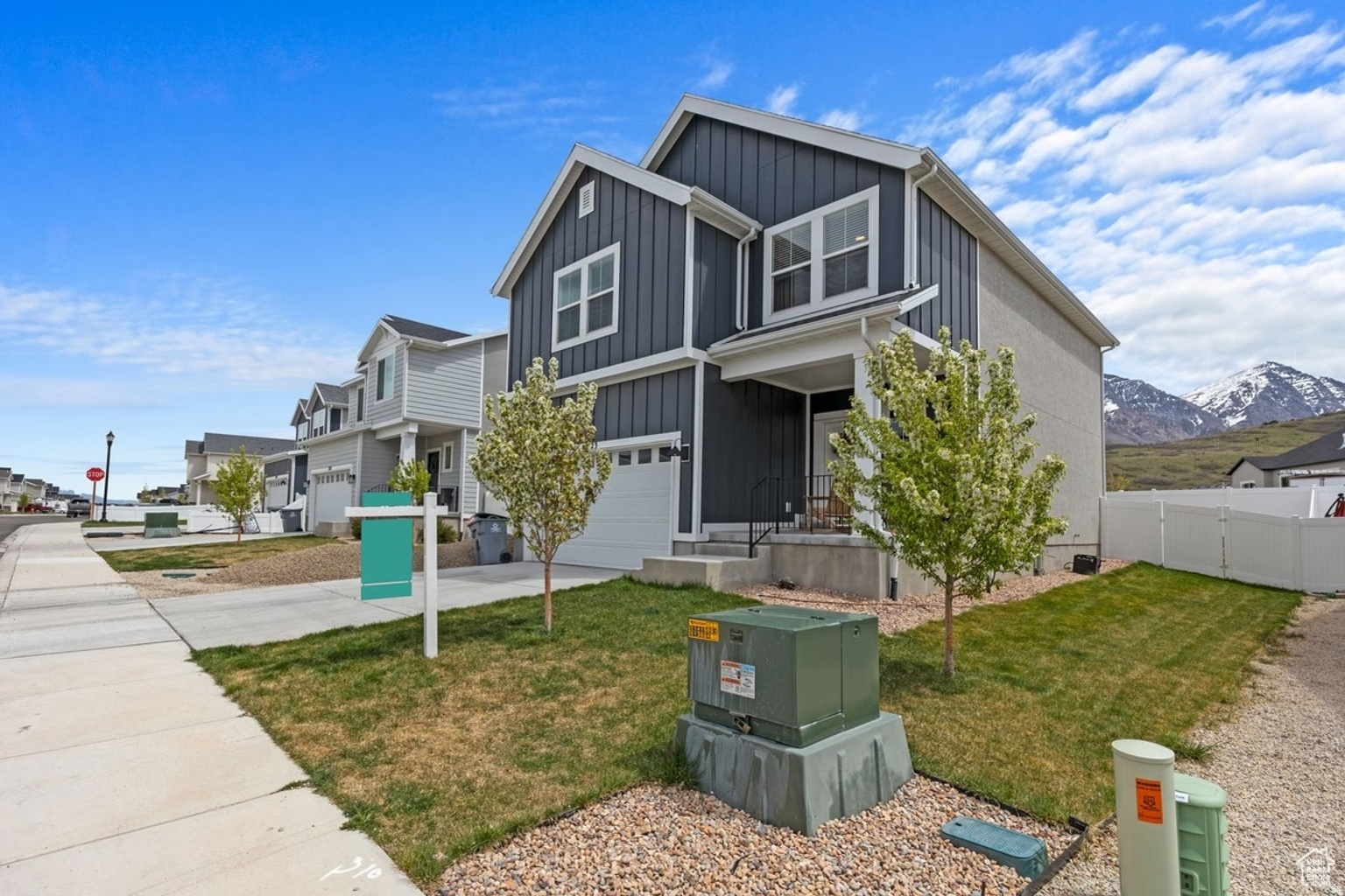 FOOTHILL VILLAGE - Residential