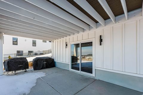 Tiny photo for 4862 W RIDGE ROCK CIR S, Herriman, UT 84096 (MLS # 2130864)