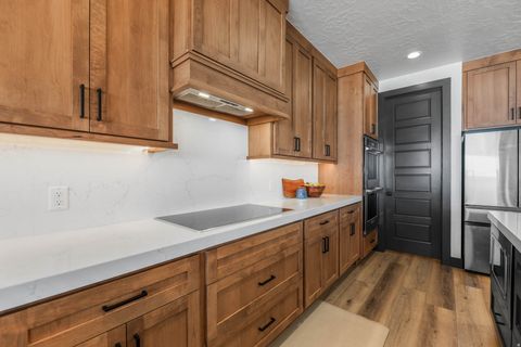 Tiny photo for 4862 W RIDGE ROCK CIR S, Herriman, UT 84096 (MLS # 2130864)