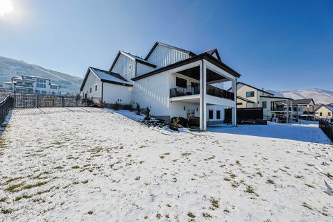 Tiny photo for 4862 W RIDGE ROCK CIR S, Herriman, UT 84096 (MLS # 2130864)