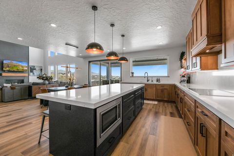 Tiny photo for 4862 W RIDGE ROCK CIR S, Herriman, UT 84096 (MLS # 2130864)