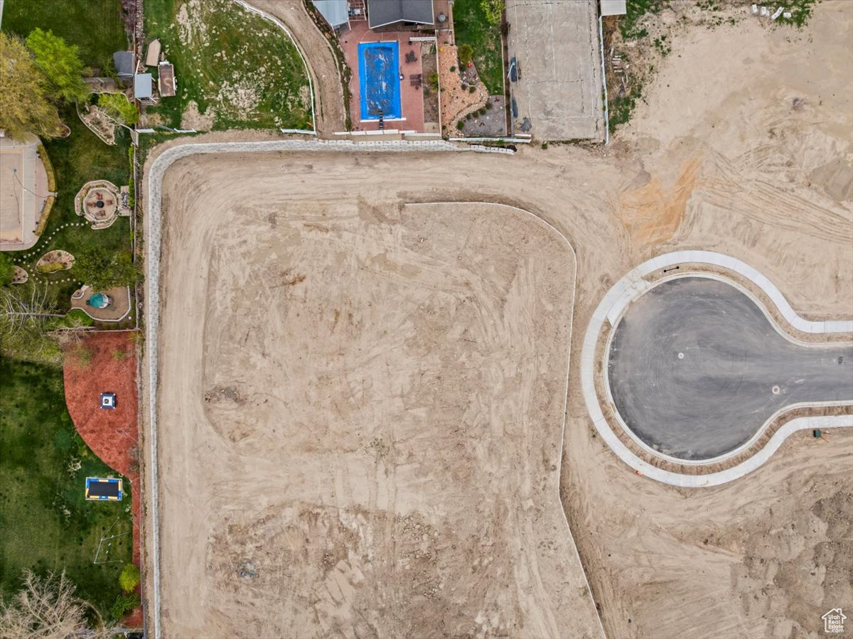 KINGS LANDING - Land