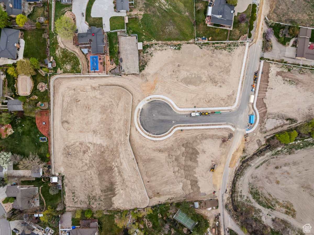 KINGS LANDING - Land