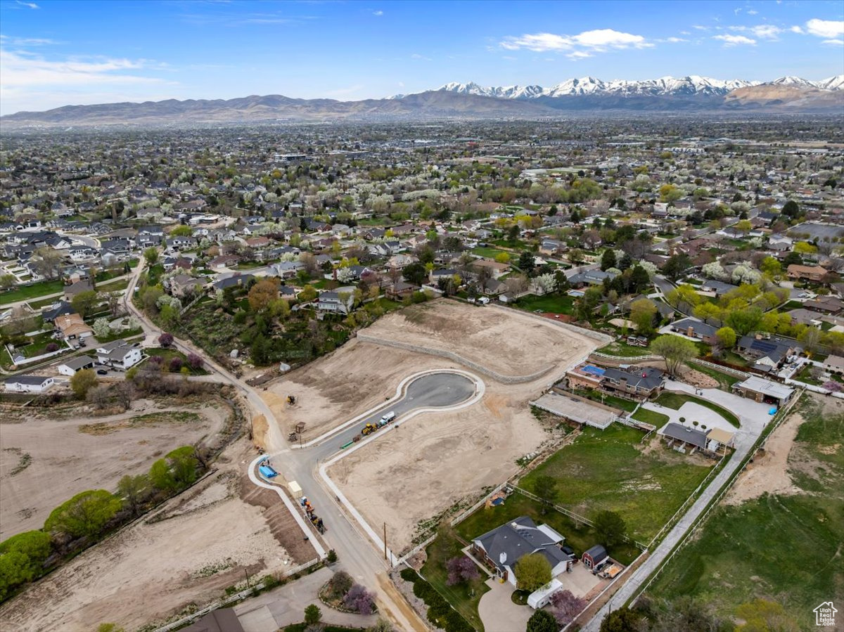 KINGS LANDING - Land