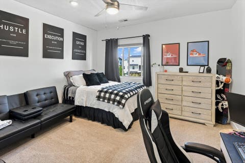 Tiny photo for 467 W 2200 N, Layton, UT 84041 (MLS # 2179560)