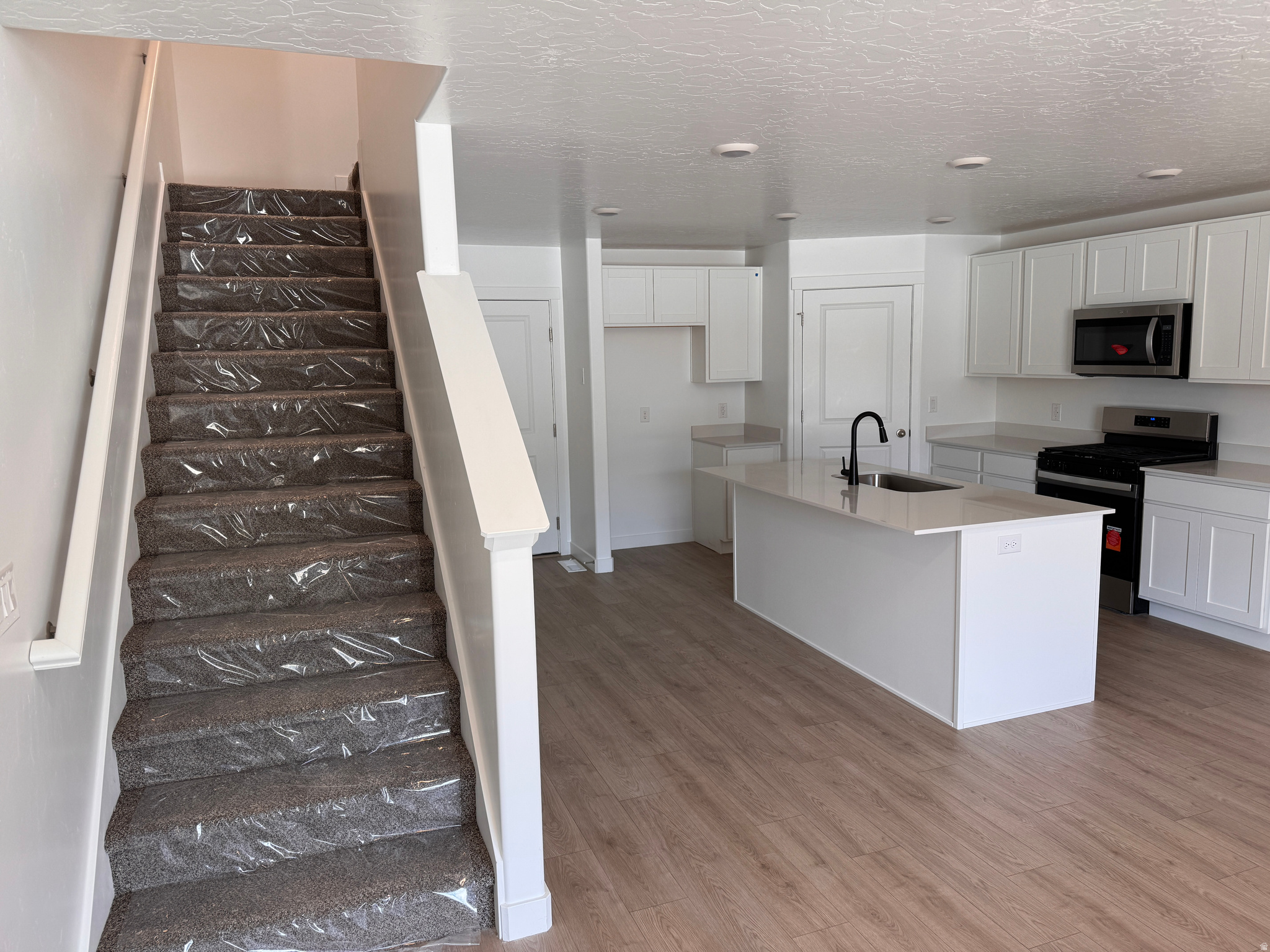 MONTREUX - Residential