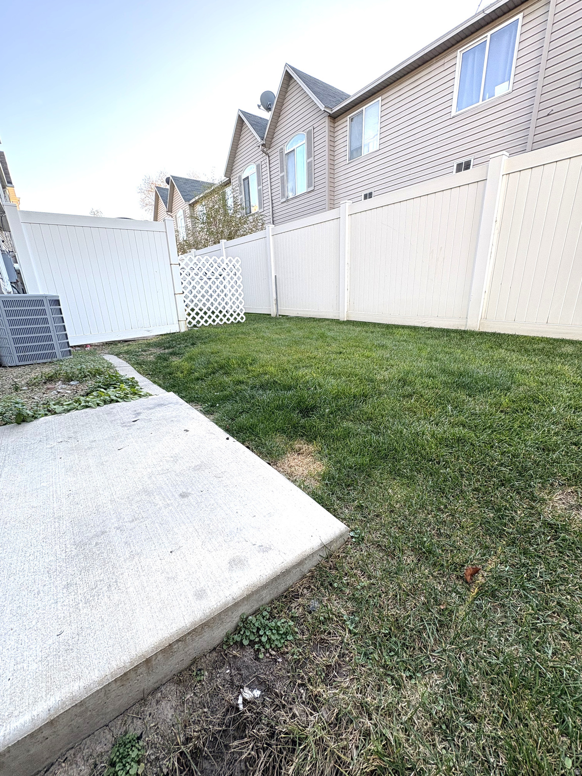 RED OAKS VILLAGE - Residential