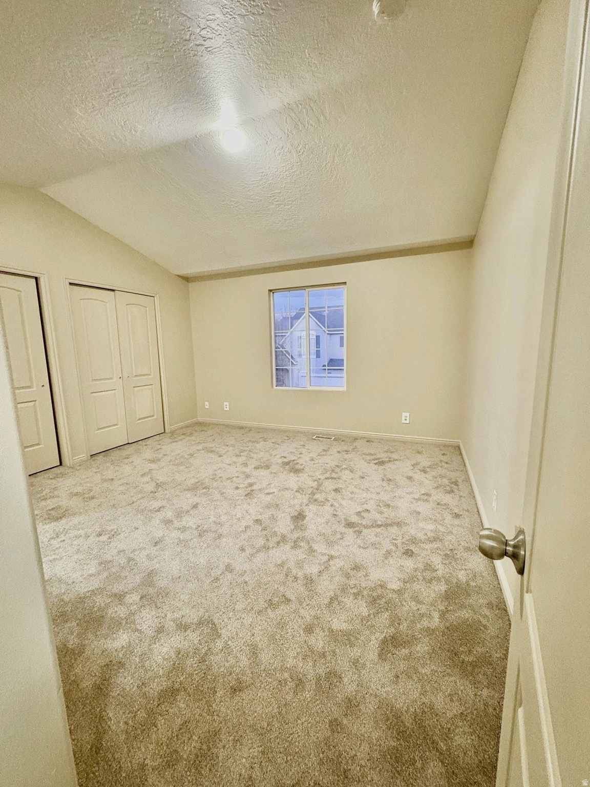 RED OAKS VILLAGE - Residential