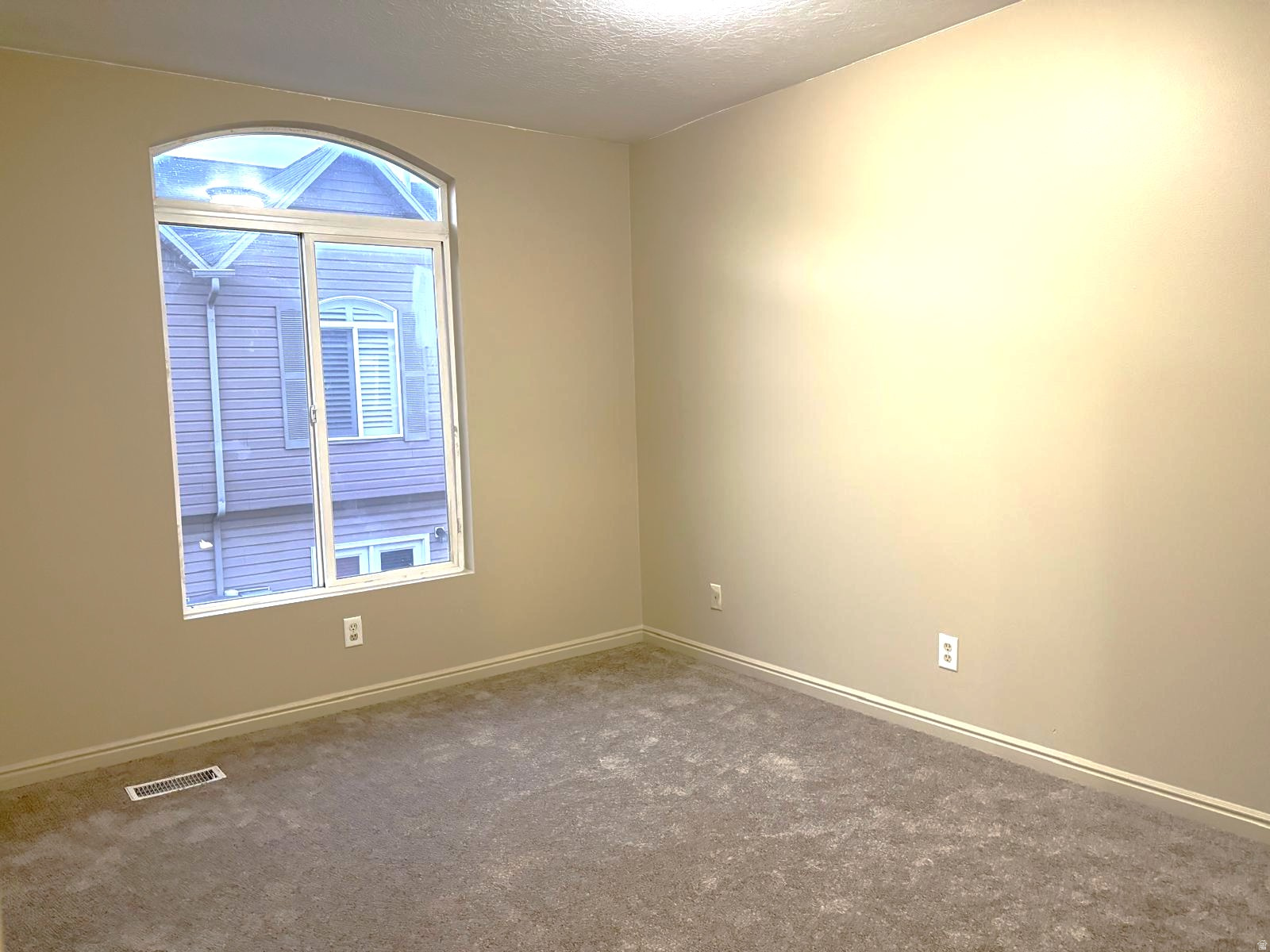 RED OAKS VILLAGE - Residential