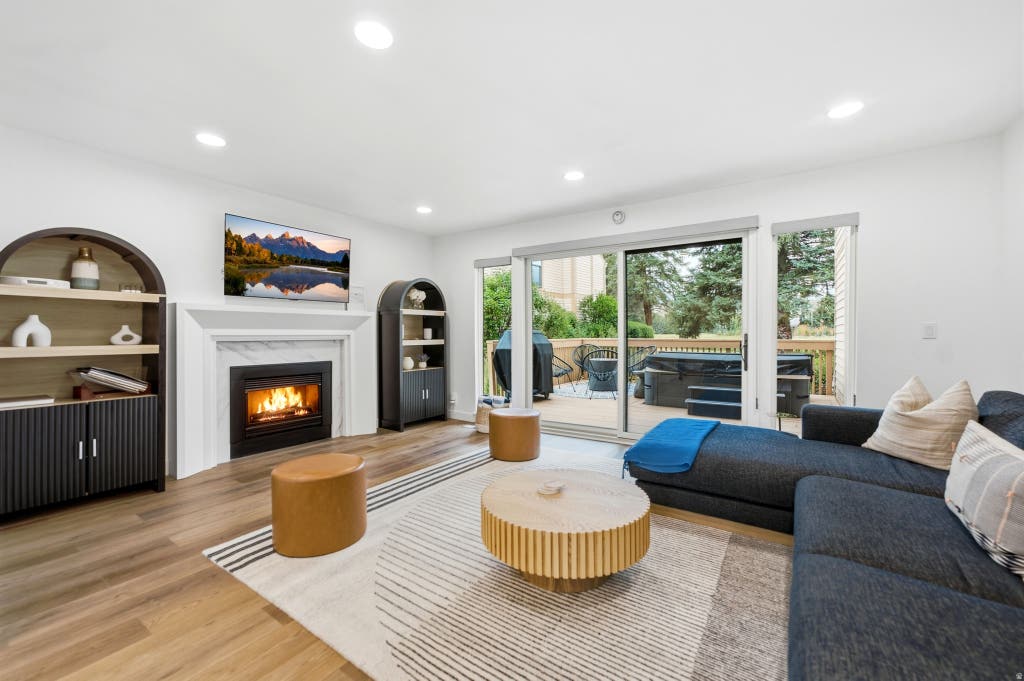 Photo of 67 VANTAGE CT, Park City, UT 84060 (MLS # 2170121)