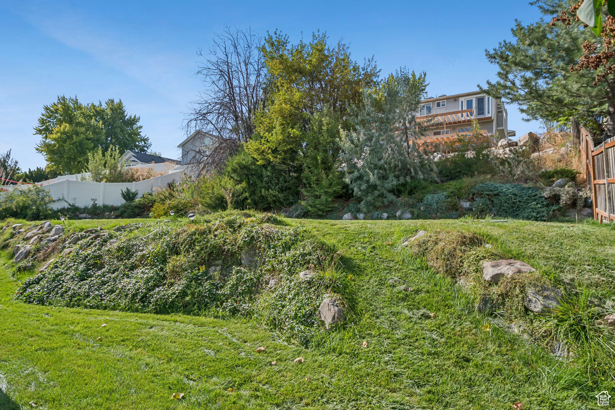 QUAIL POINT NO 1 - Residential