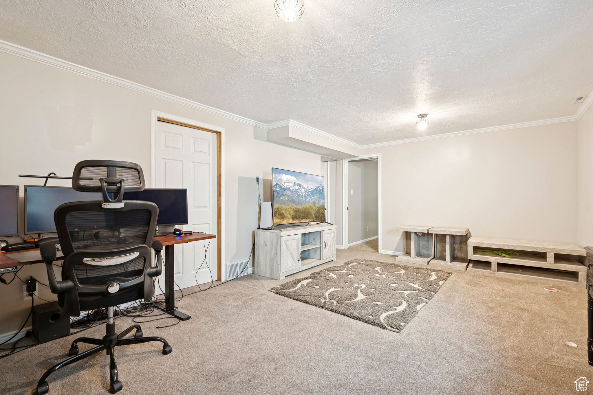 QUAIL POINT NO 1 - Residential