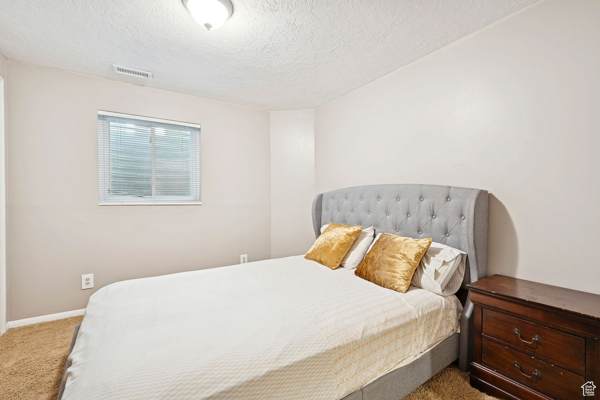 QUAIL POINT NO 1 - Residential