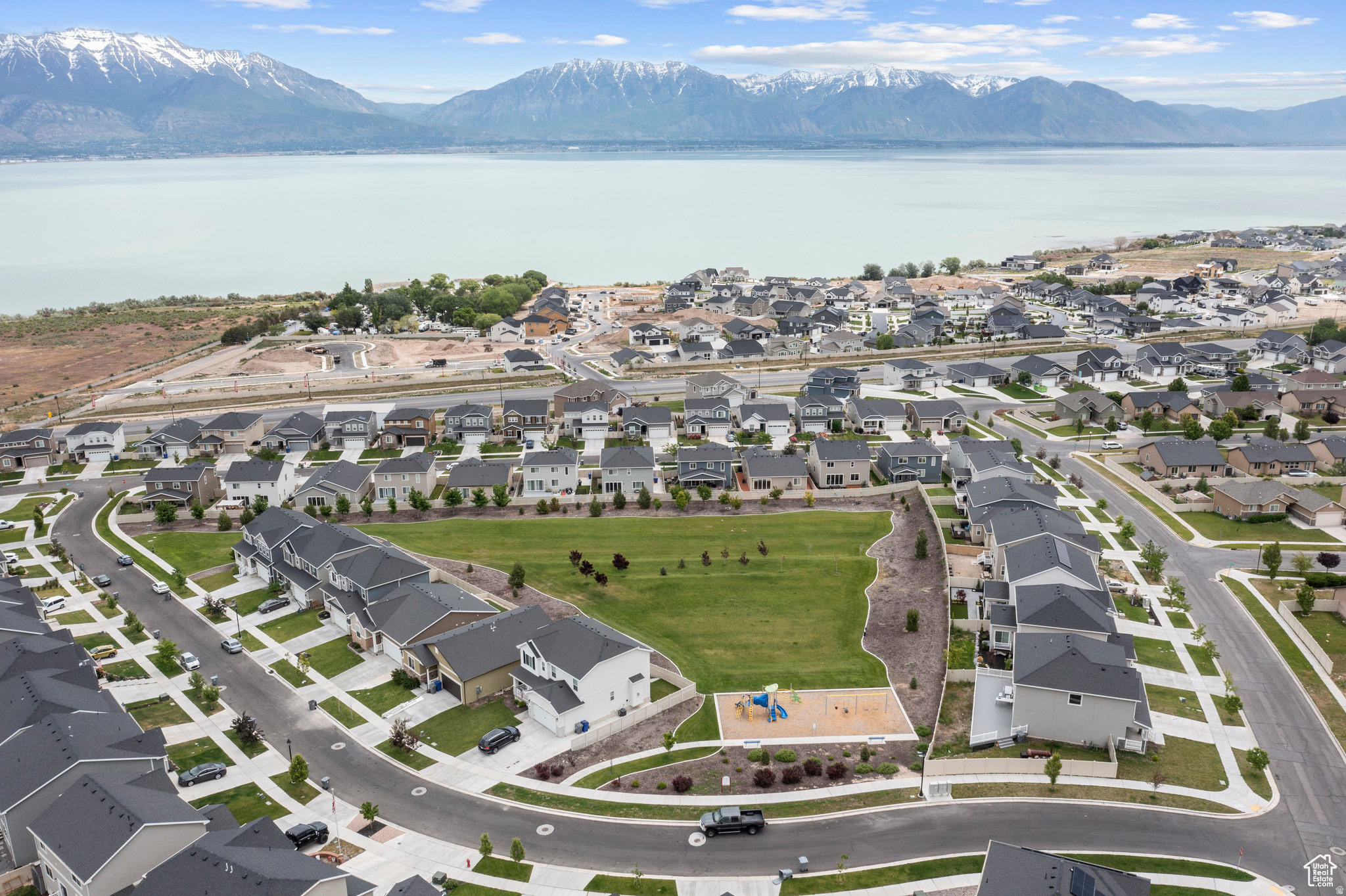 VILLAGE OF HAWKS - Residential