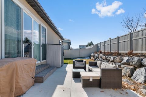 Tiny photo for 3251 S HAWK DR #10229, Saratoga Springs, UT 84045 (MLS # 2151695)