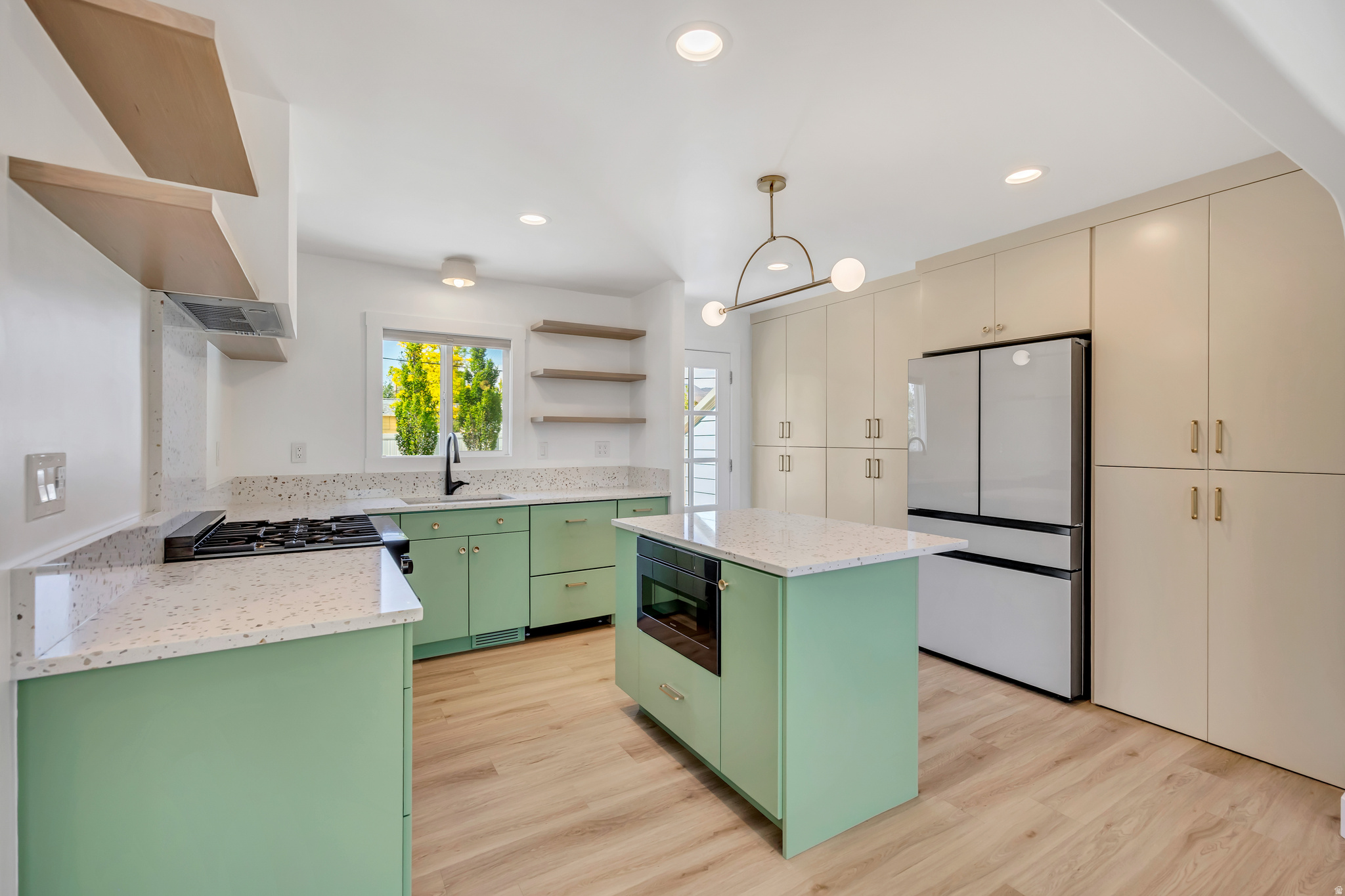 MADISON ACRES - Residential