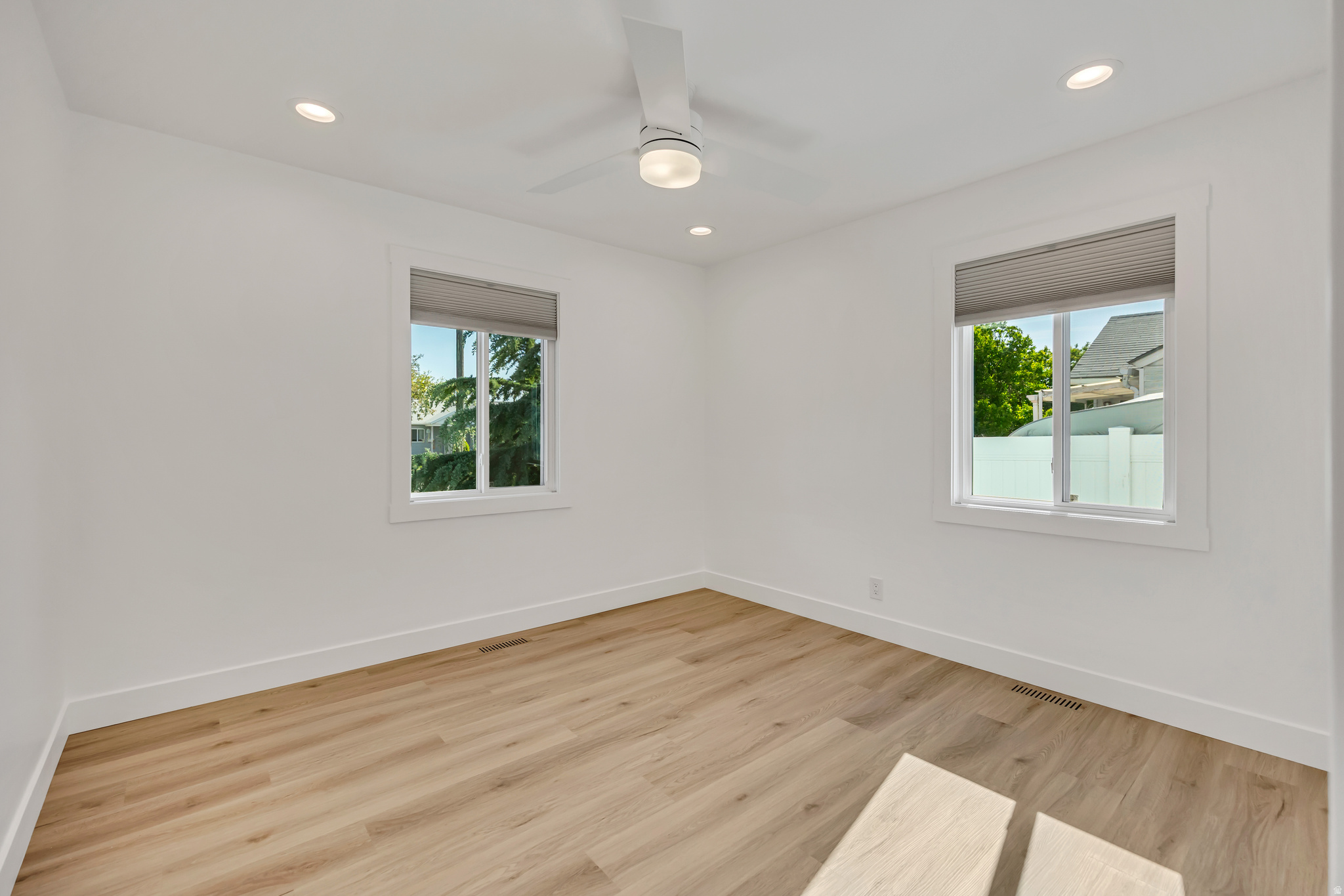 MADISON ACRES - Residential