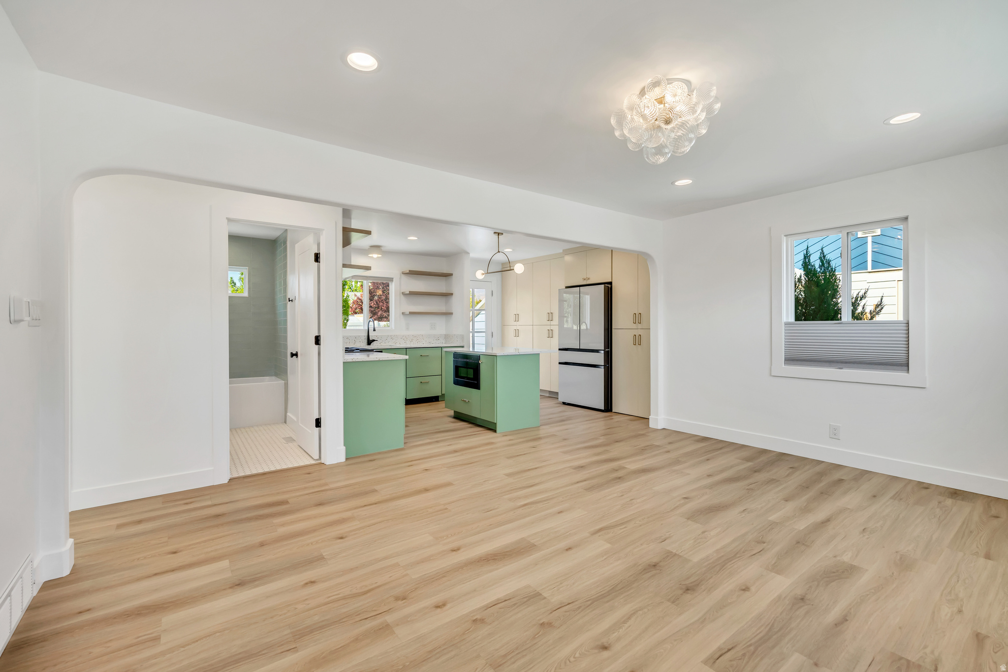 MADISON ACRES - Residential