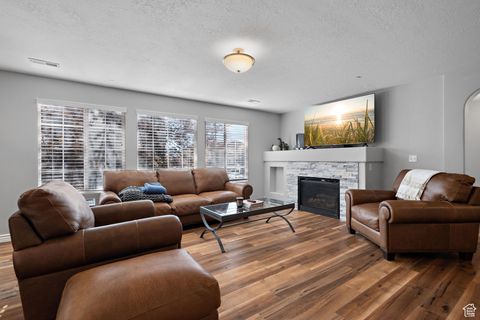 Photo of 167 N ROMNEY LN W #203, Pleasant Grove, UT 84062 (MLS # 2118838)