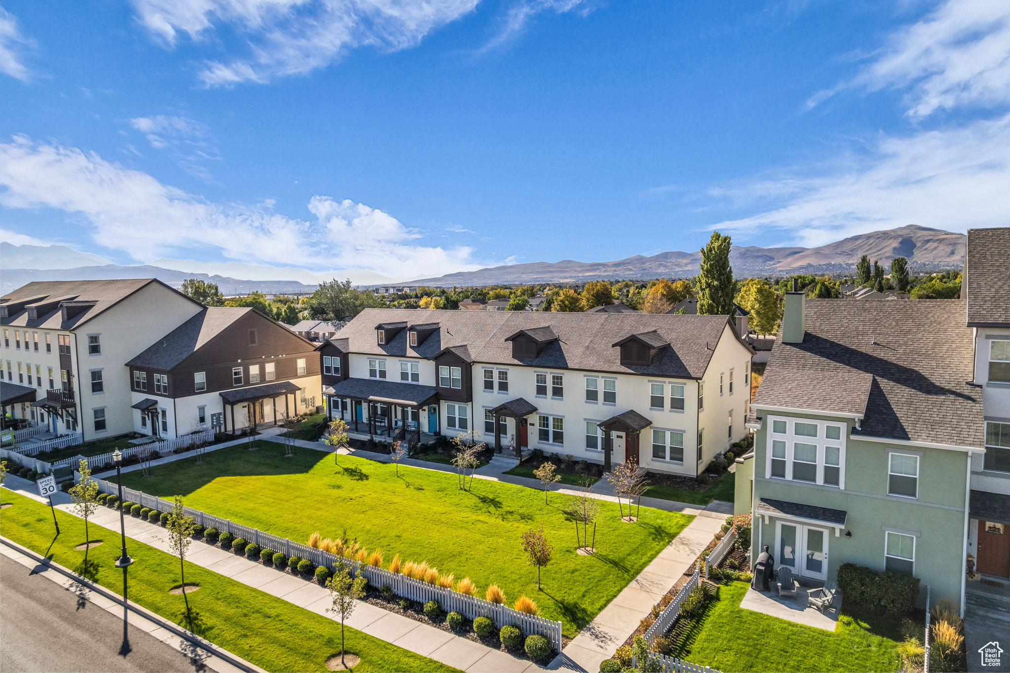 DAYBREAK HIGHLAND PARK - Residential