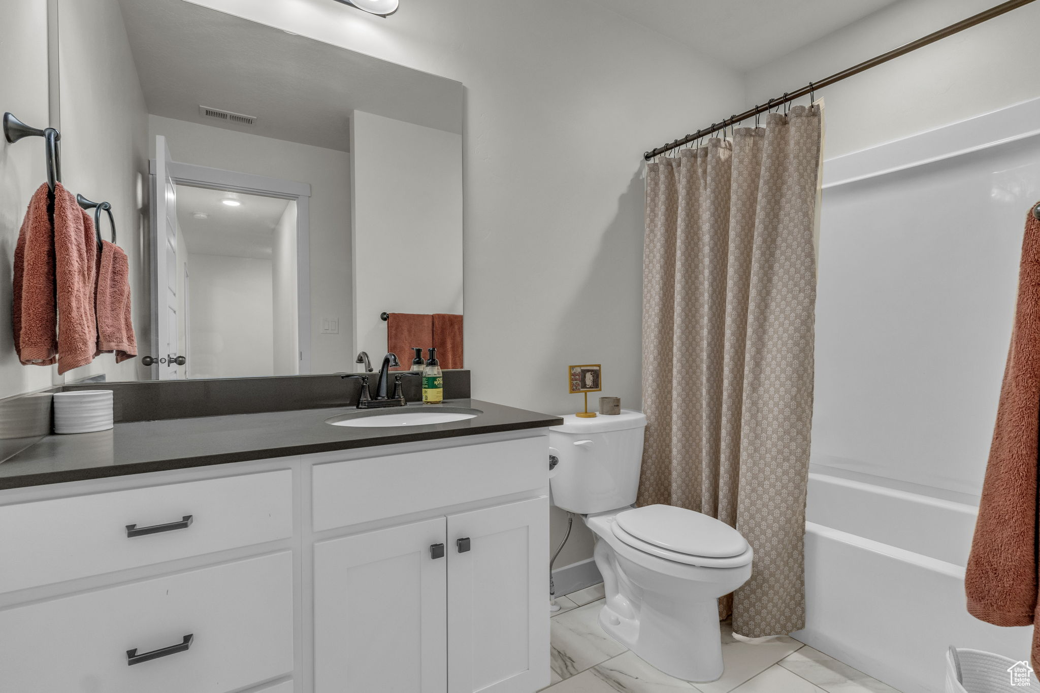 DAYBREAK HIGHLAND PARK - Residential