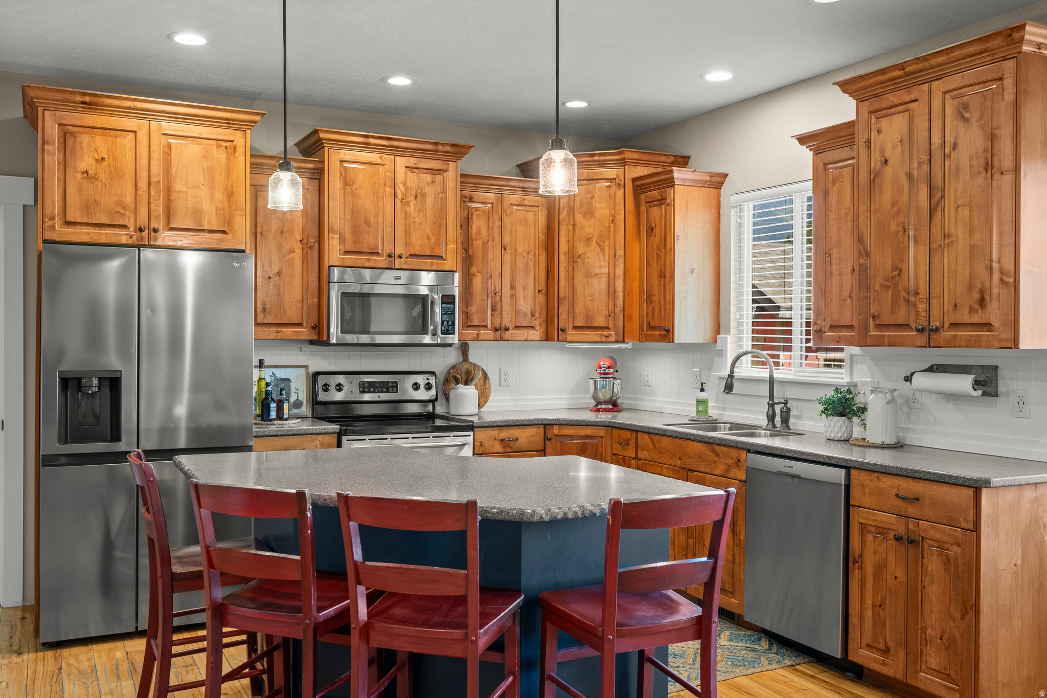 EAST HILLS - Residential