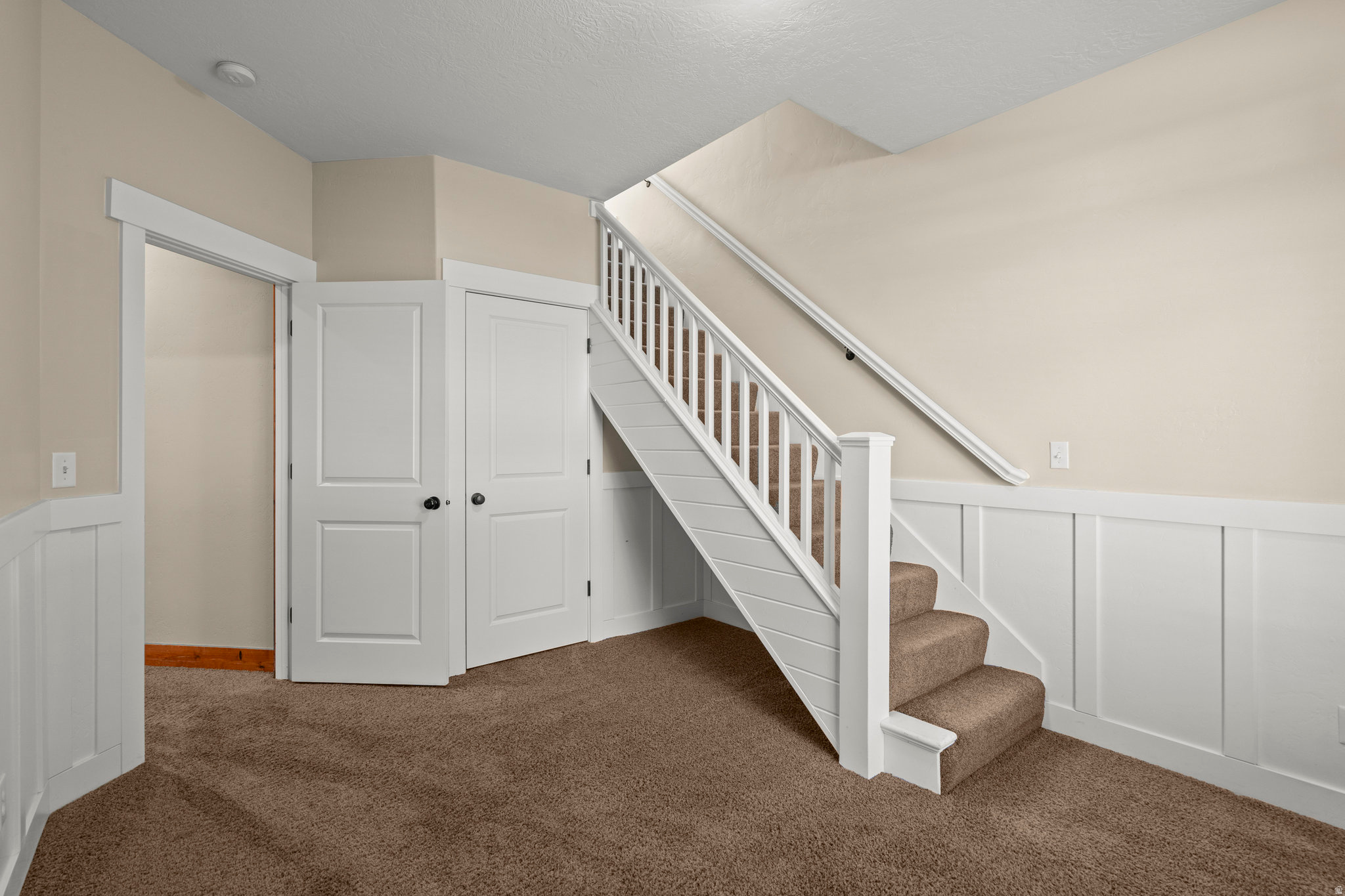 EAST HILLS - Residential