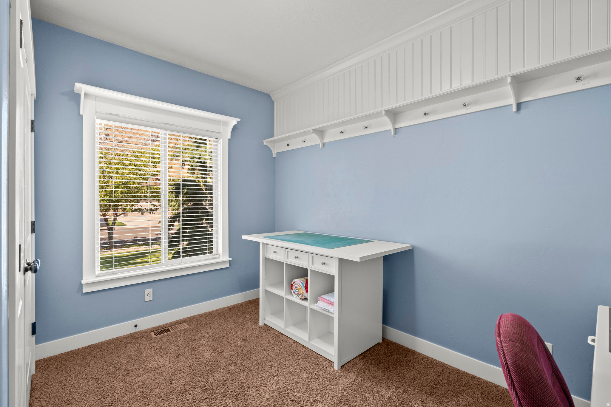 EAST HILLS - Residential