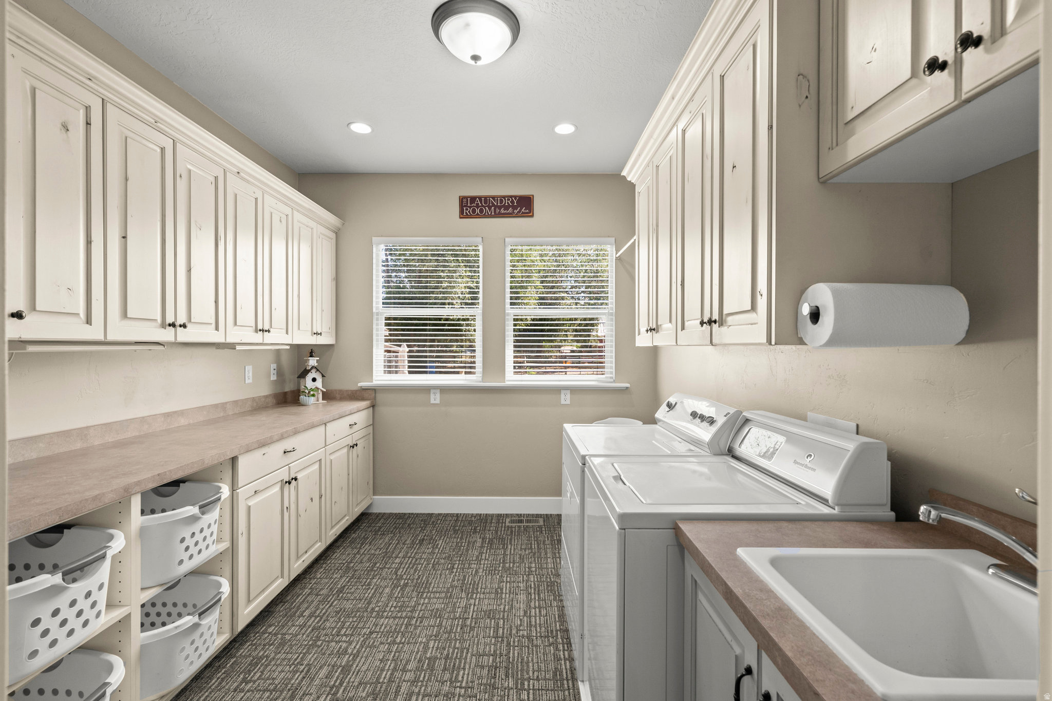 EAST HILLS - Residential