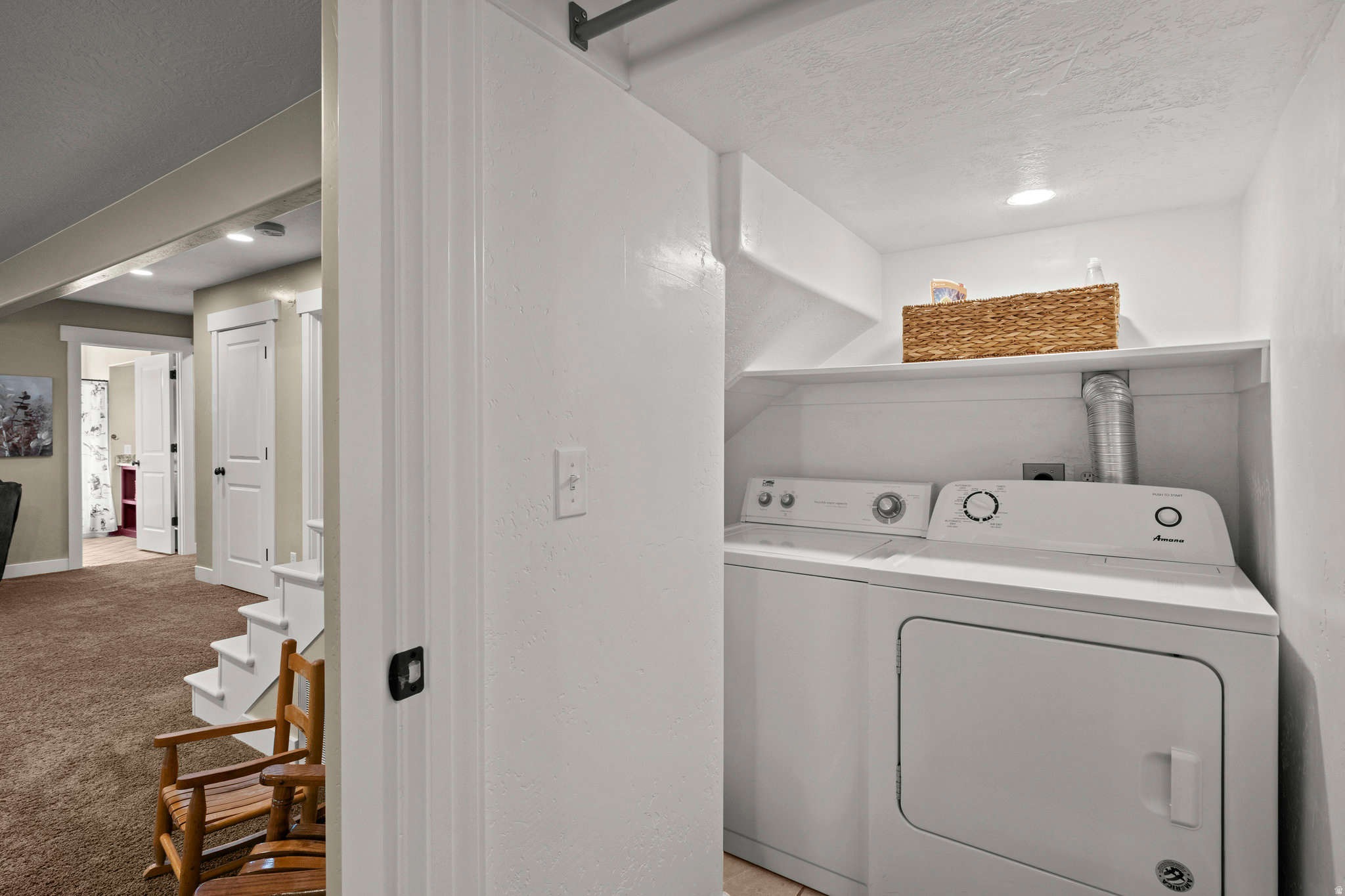 EAST HILLS - Residential