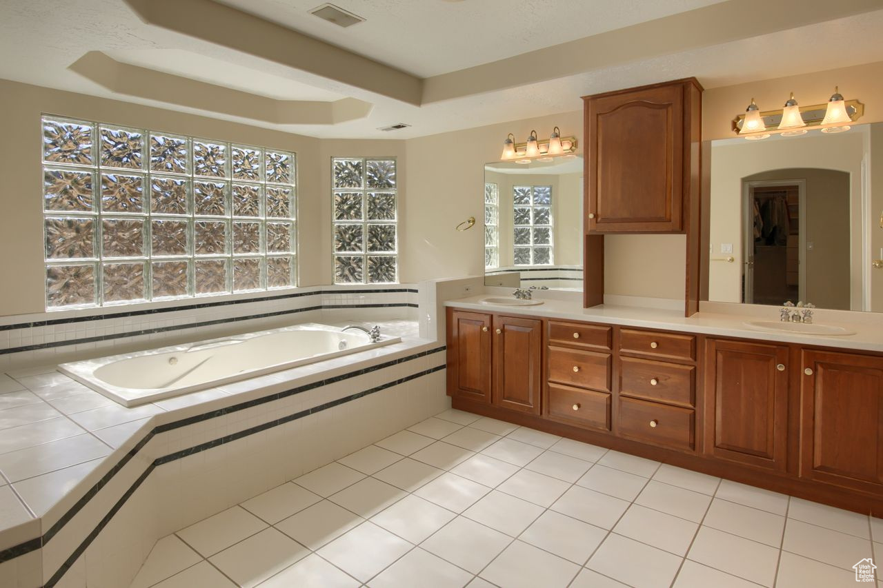 SOUTH MOUNTAIN - Residential